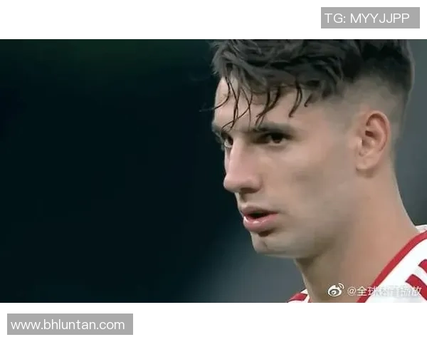 模仿足球明星声音的技巧与乐趣探索，让你在球场上也能成为焦点